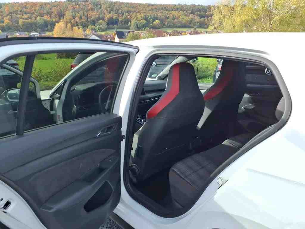 2020 Volkswagen Golf   