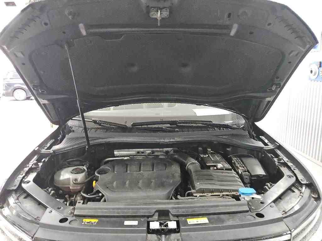 2020 Volkswagen Tiguan   AWD