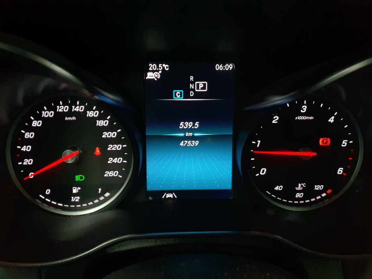 2021 Mercedes-Benz GLC   