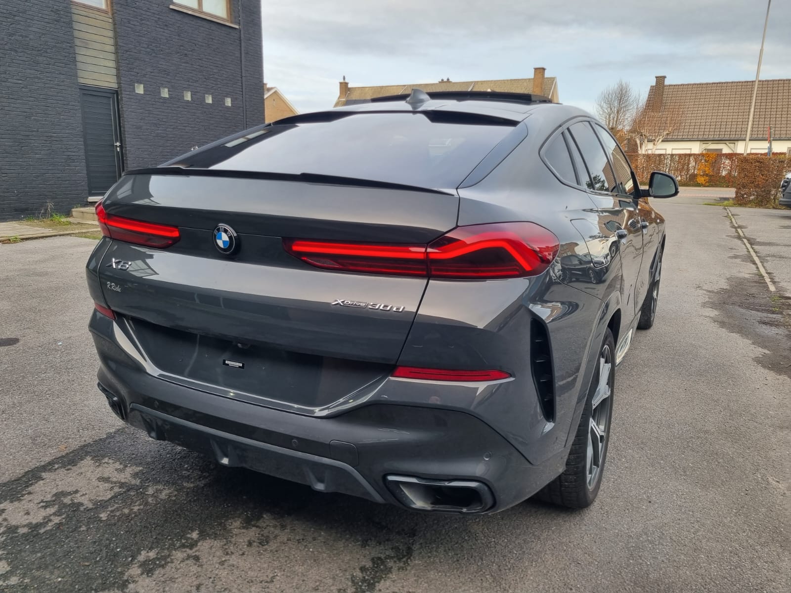 2021 BMW X6   AWD