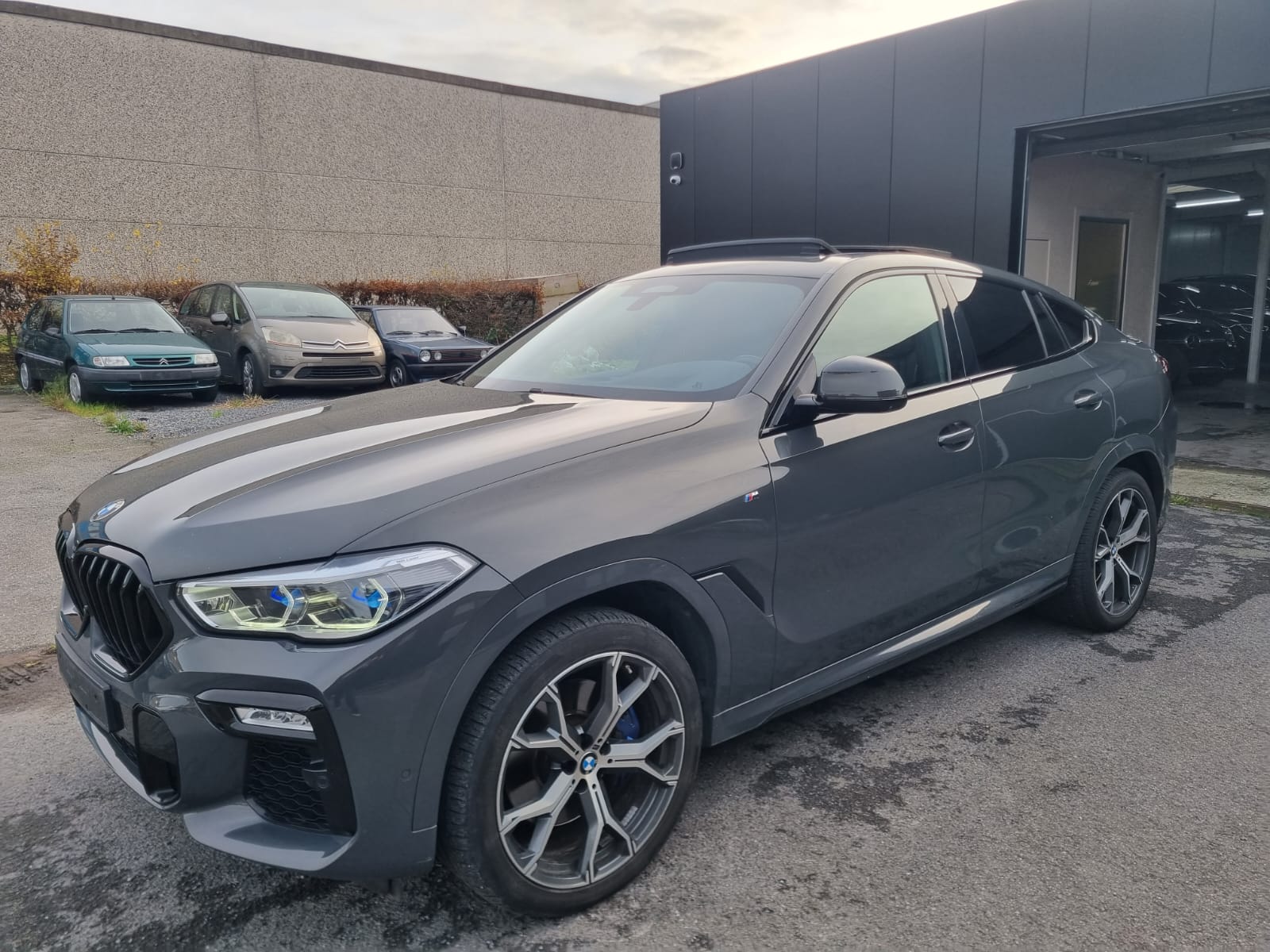 2021 BMW X6   AWD