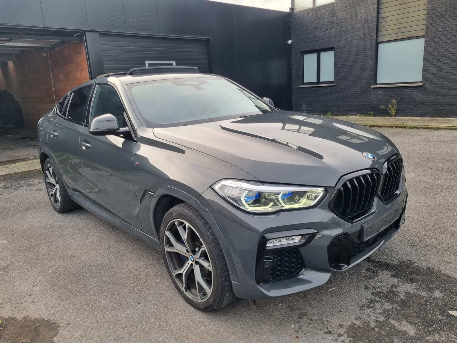 2021 BMW X6   AWD