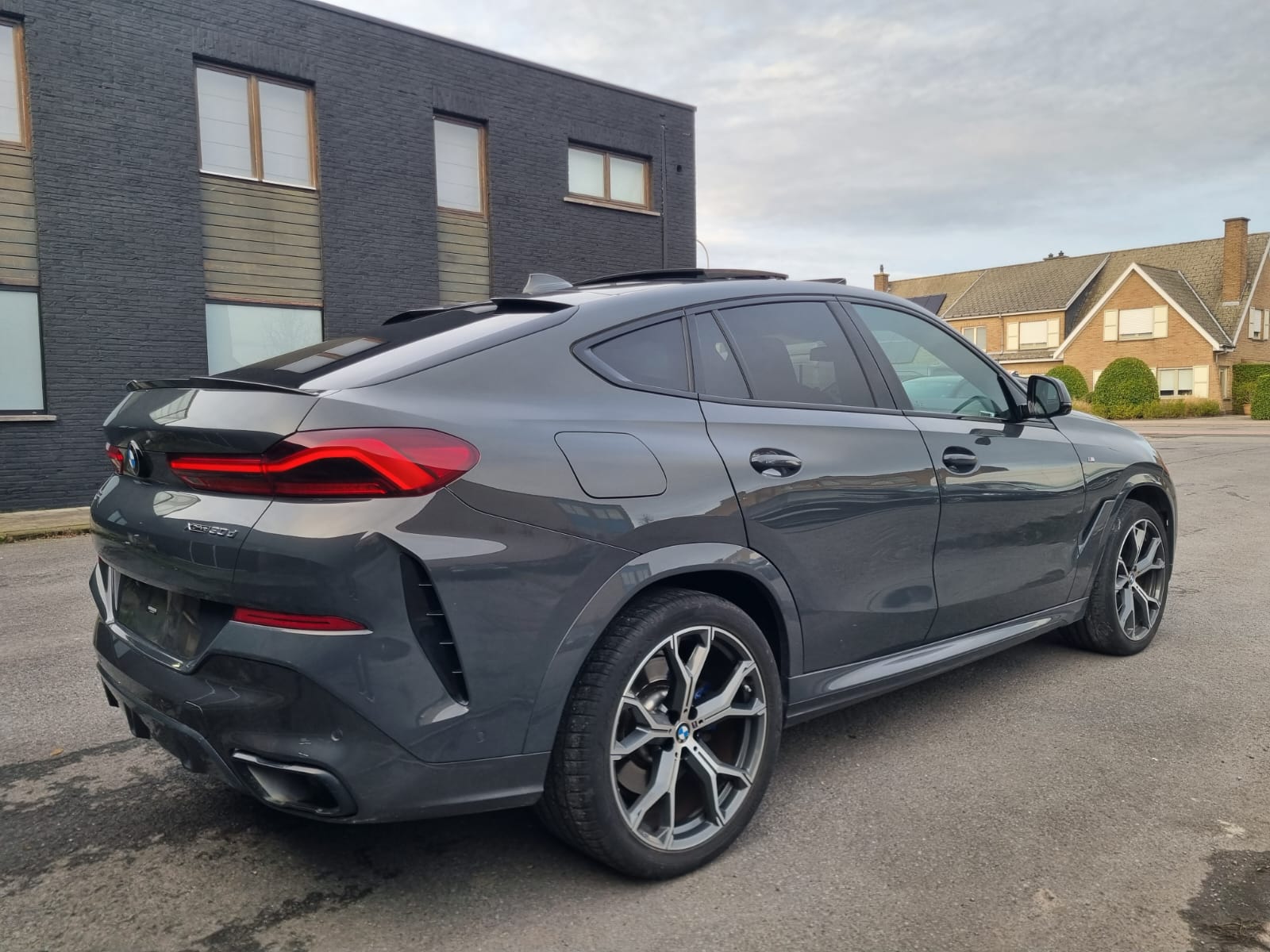 2021 BMW X6   AWD