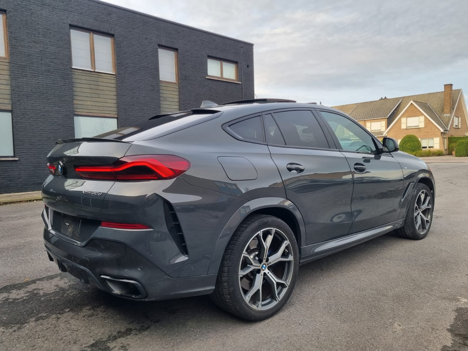 2021 BMW X6   AWD
