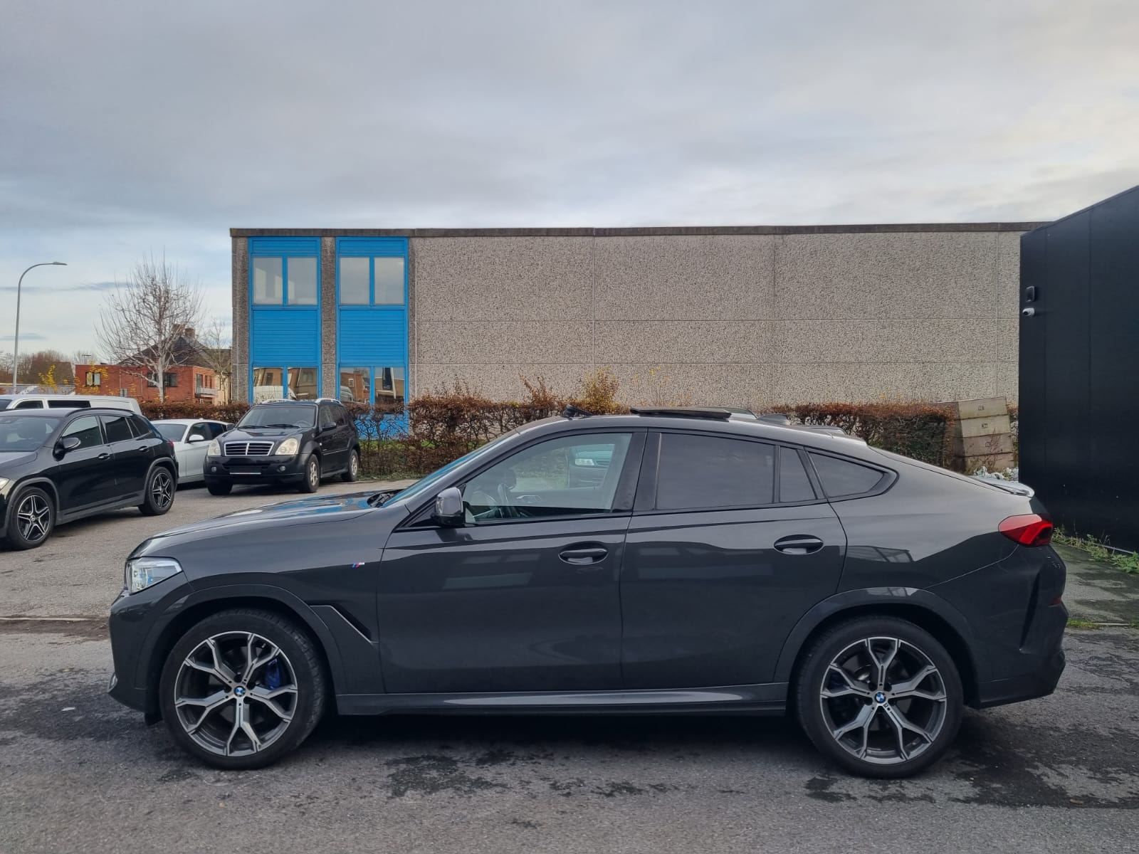 2021 BMW X6   AWD