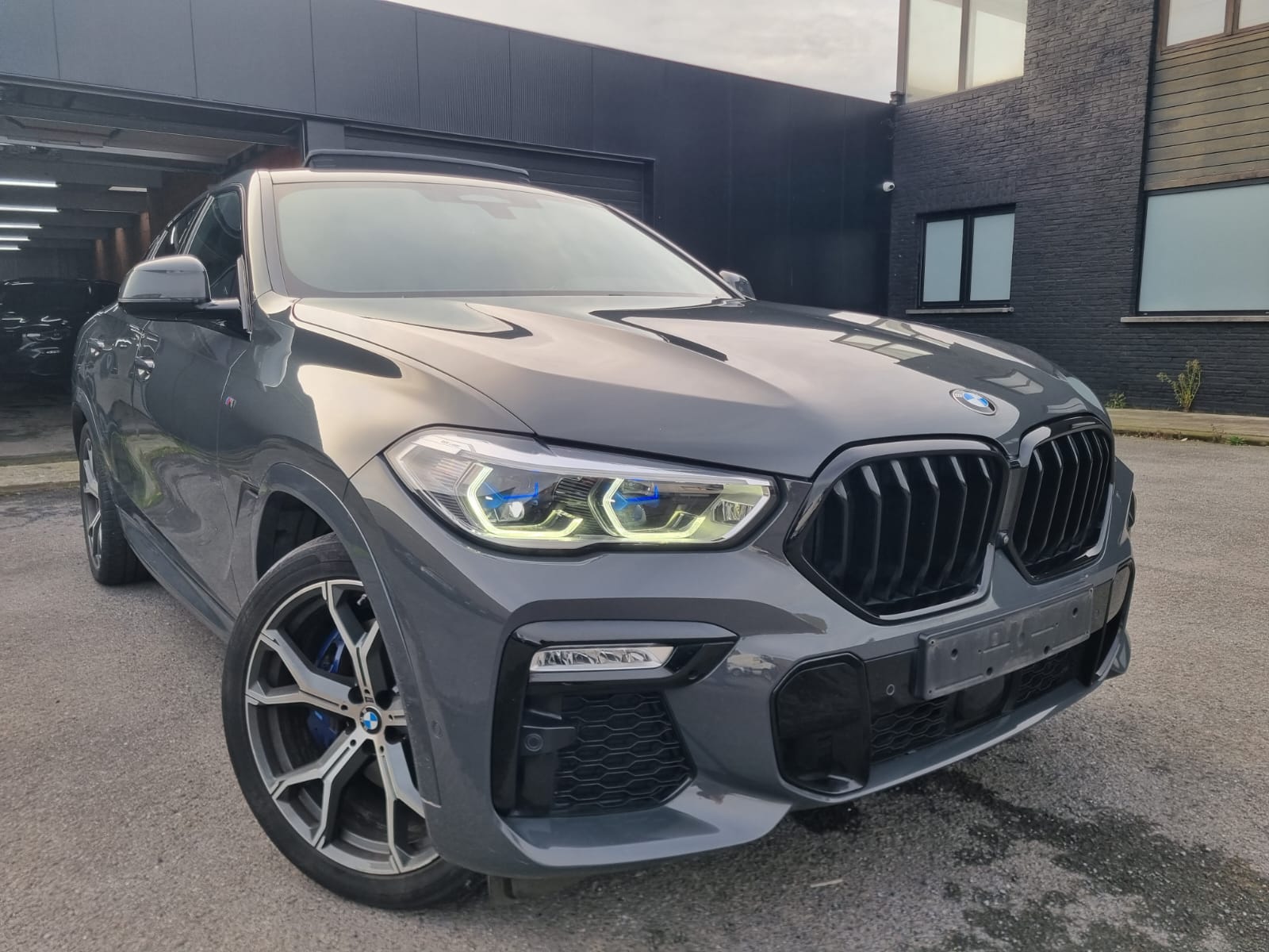 2021 BMW X6   AWD