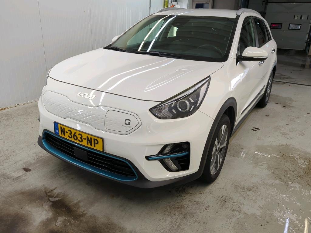 Kia Niro 65 kWh - Electric - Automatic - 204 hp - 49.001 km