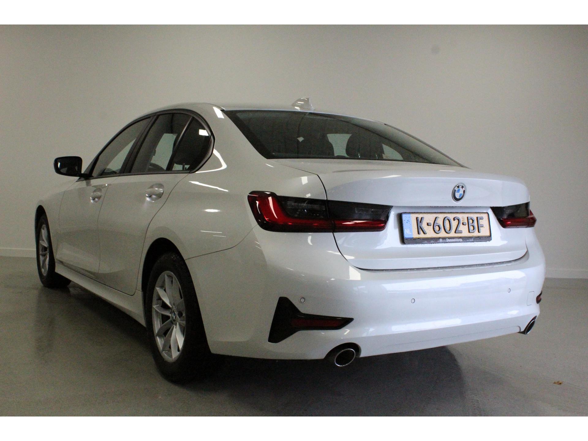 BMW 3 Series 318d Executive - Diesel - Automatic - 150 hp - 76.688 km