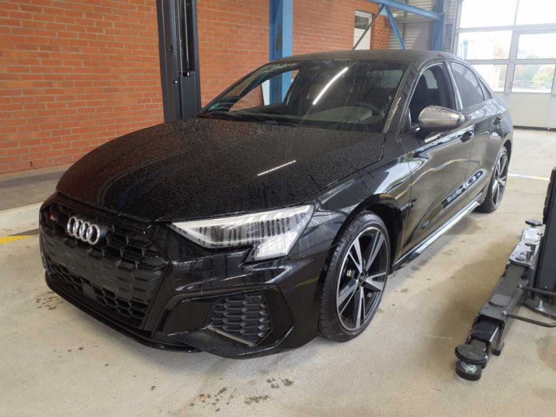 Audi A3 - Petrol - Automatic - 310 hp - 63.197 km