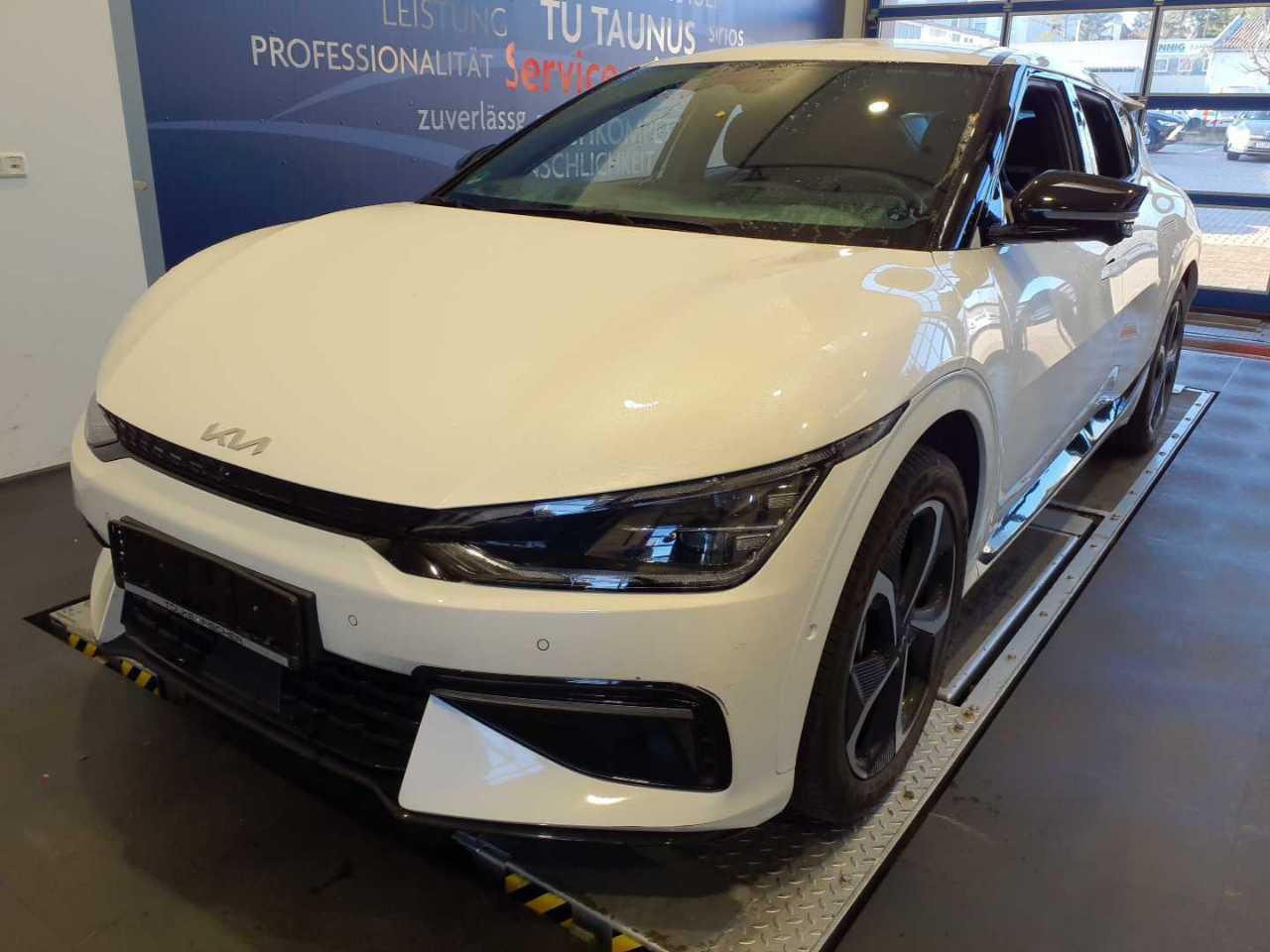 Kia EV6 74 kWh GT Line - Electric - Automatic - 170 hp - 20.621 km