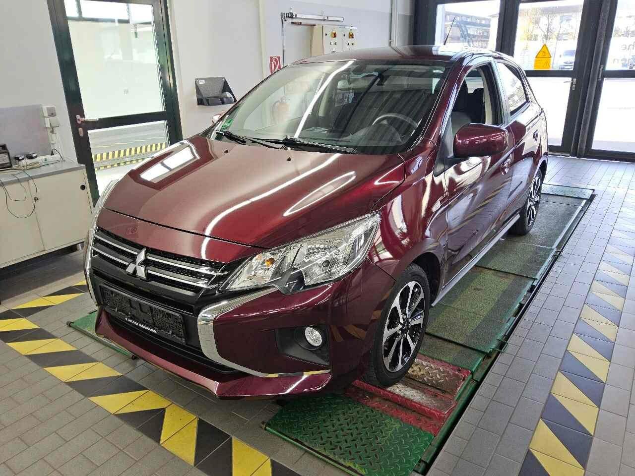Mitsubishi Space Star 1.2 - Petrol - Manual - 71 hp - 8.667 km