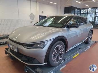 Kia EV6 54 kWh - Electric - Automatic - 170 hp - 118.963 km