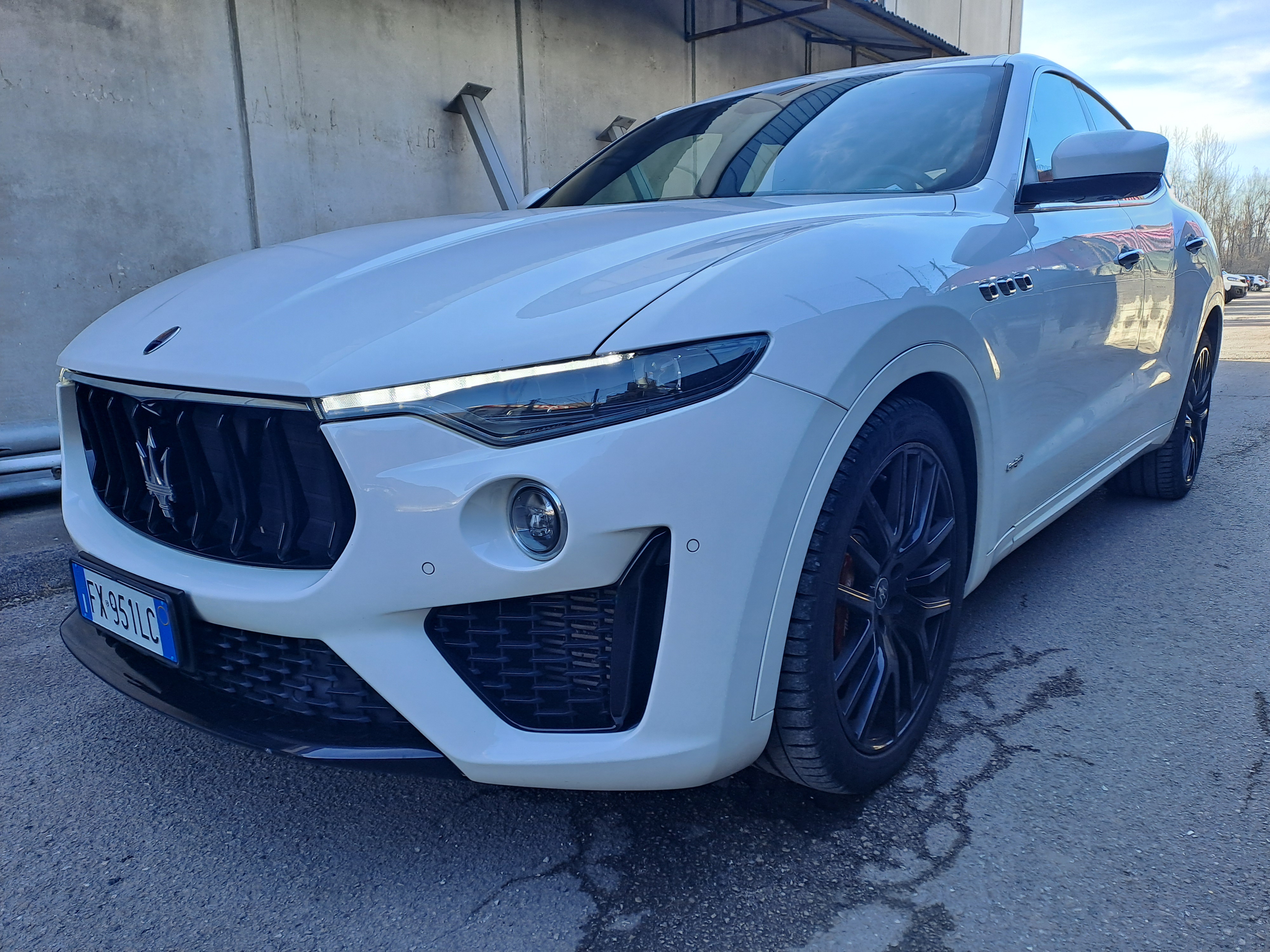 Maserati Levante 3.0 - Q4 - Petrol - Automatic - 350 hp - 202.241 km