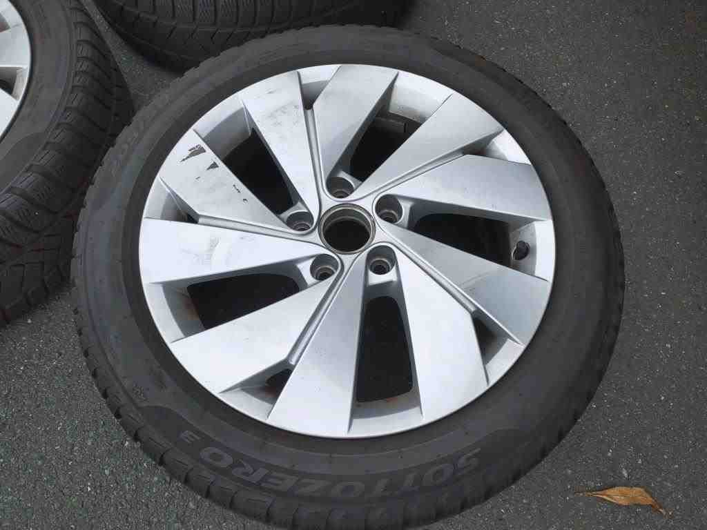 2020 Volkswagen Golf   