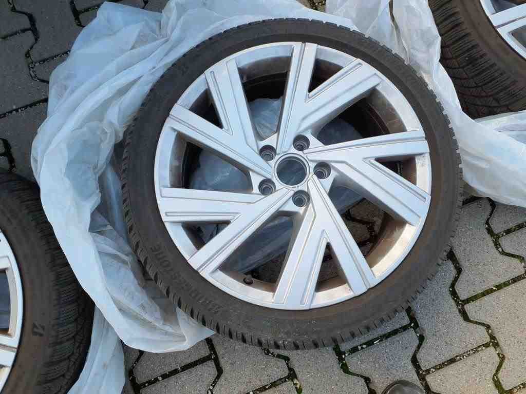 2020 Volkswagen Golf   