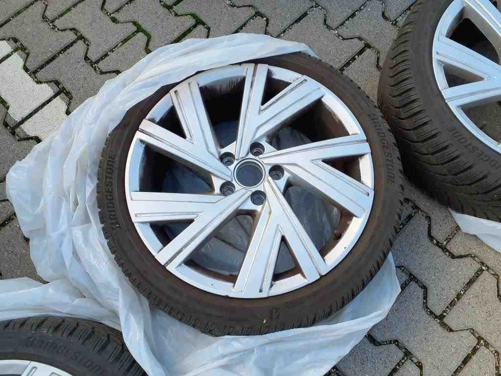 2020 Volkswagen Golf   