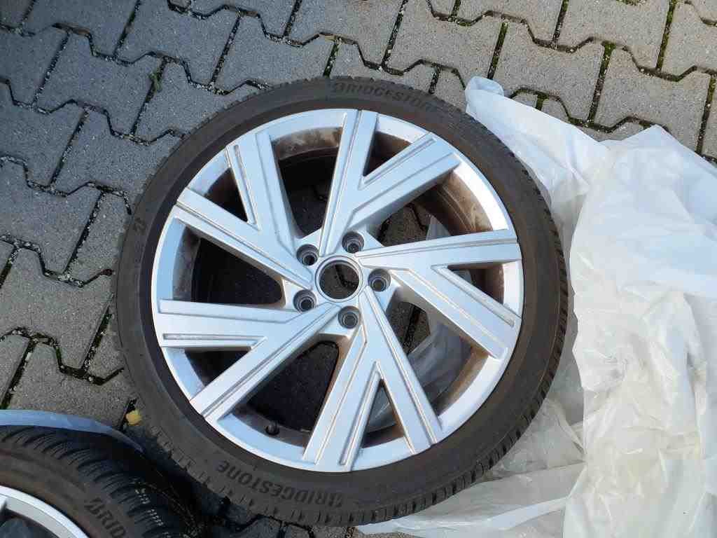 2020 Volkswagen Golf   