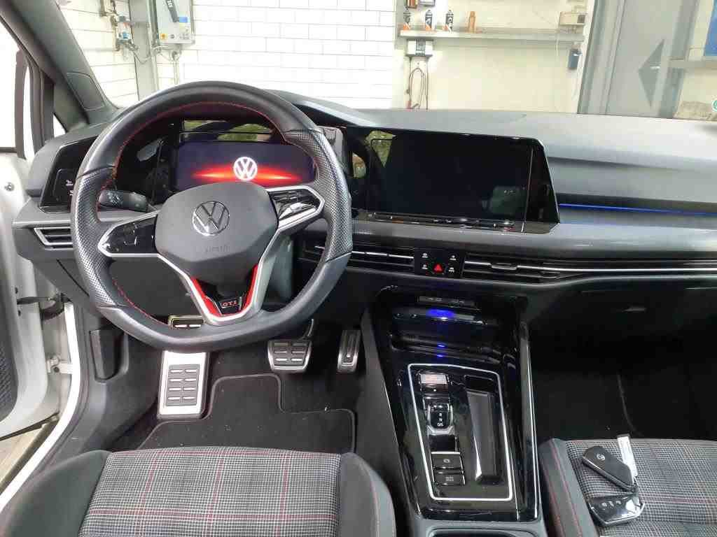 2020 Volkswagen Golf   