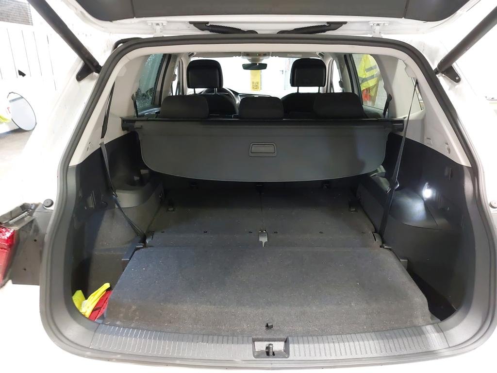 2021 Volkswagen Tiguan   AWD