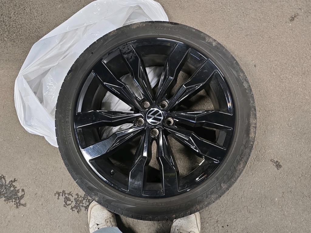 2021 Volkswagen Tiguan   AWD