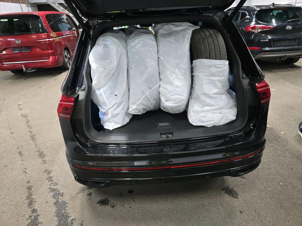 2021 Volkswagen Tiguan   AWD