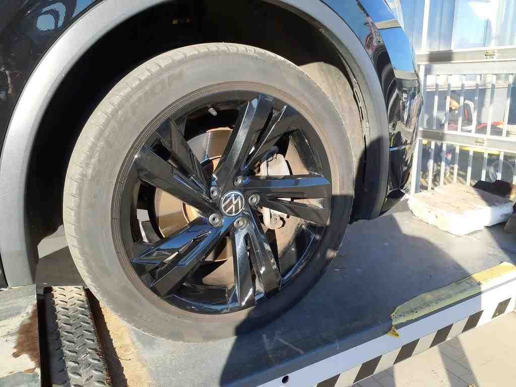 2021 Volkswagen Tiguan   AWD