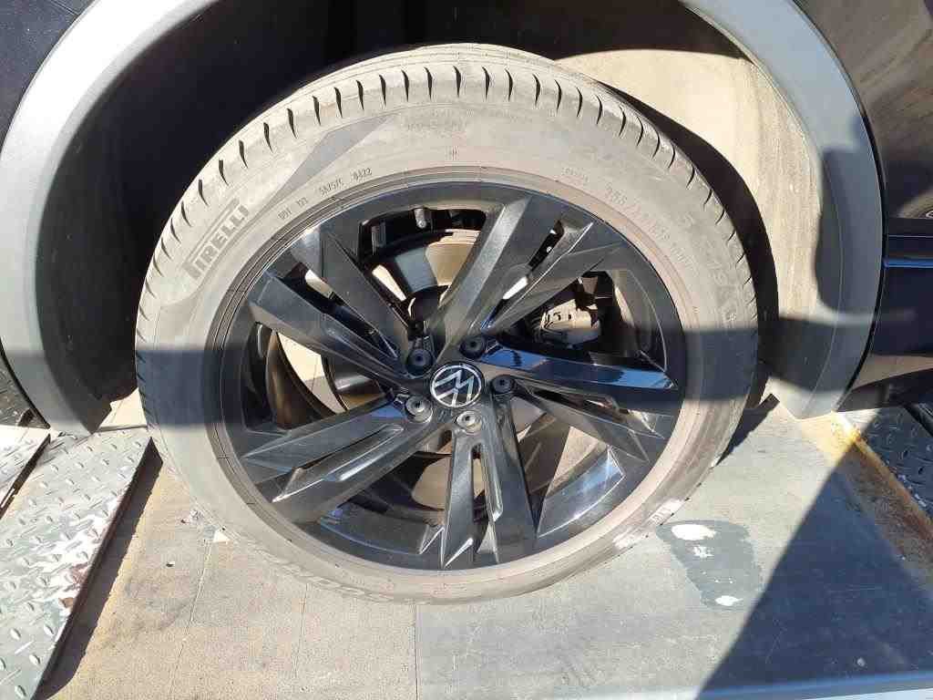 2021 Volkswagen Tiguan   AWD