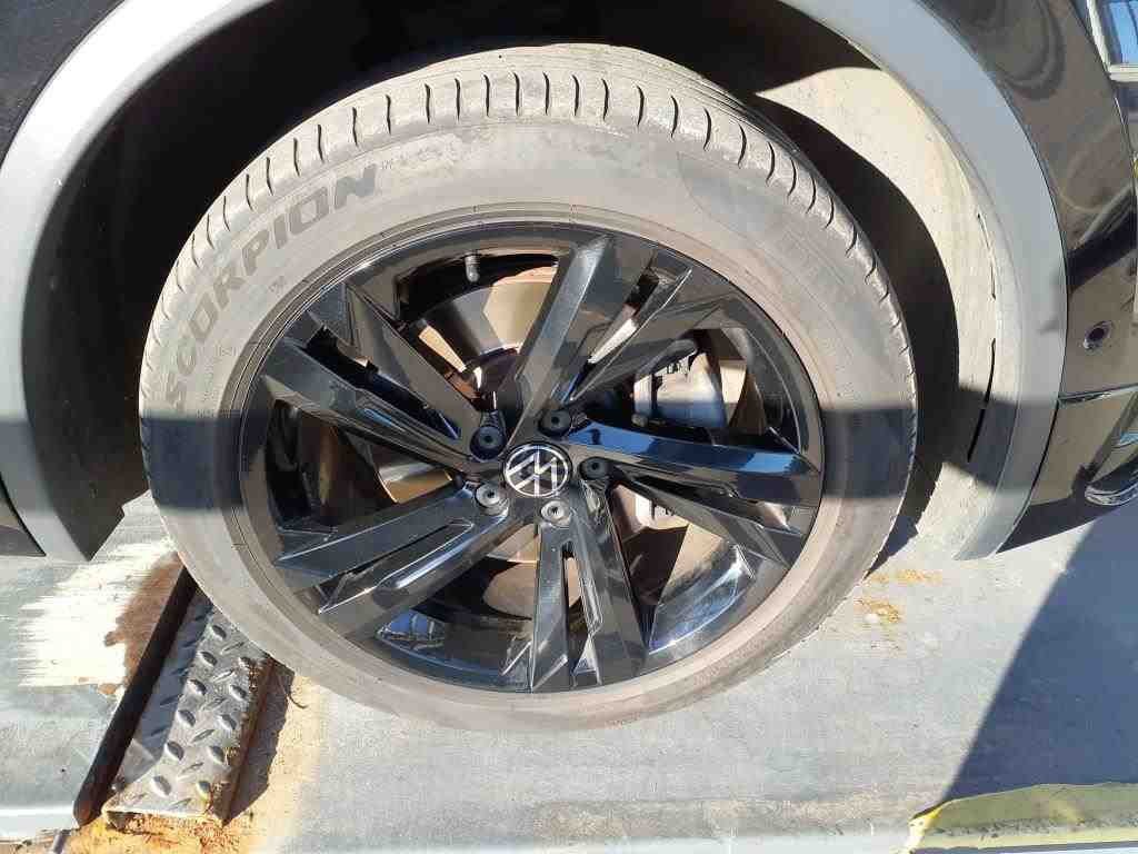 2021 Volkswagen Tiguan   AWD