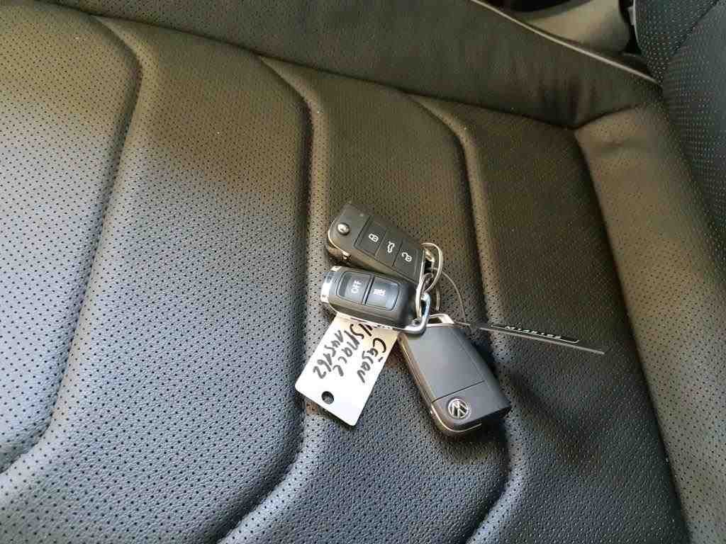 2021 Volkswagen Tiguan   AWD