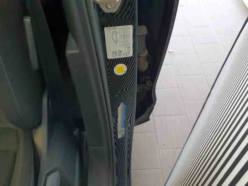 2021 Volkswagen Tiguan   AWD