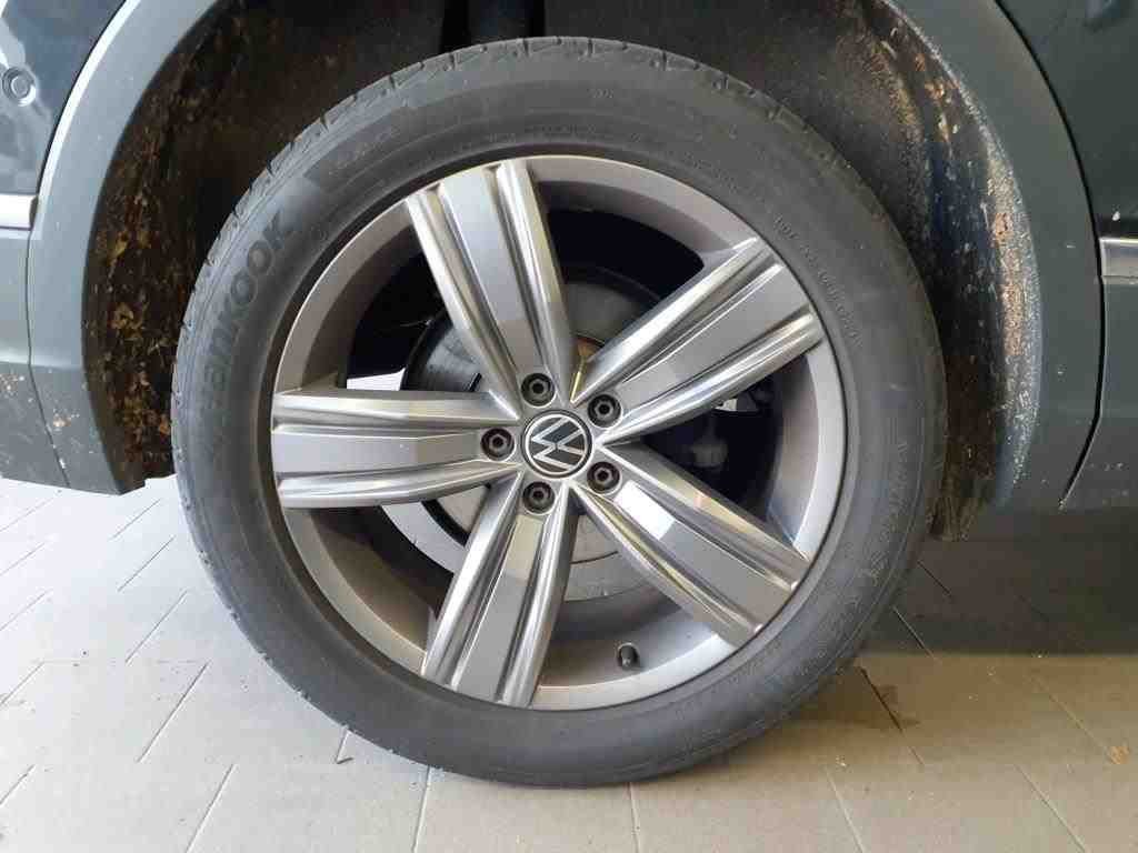 2021 Volkswagen Tiguan   AWD