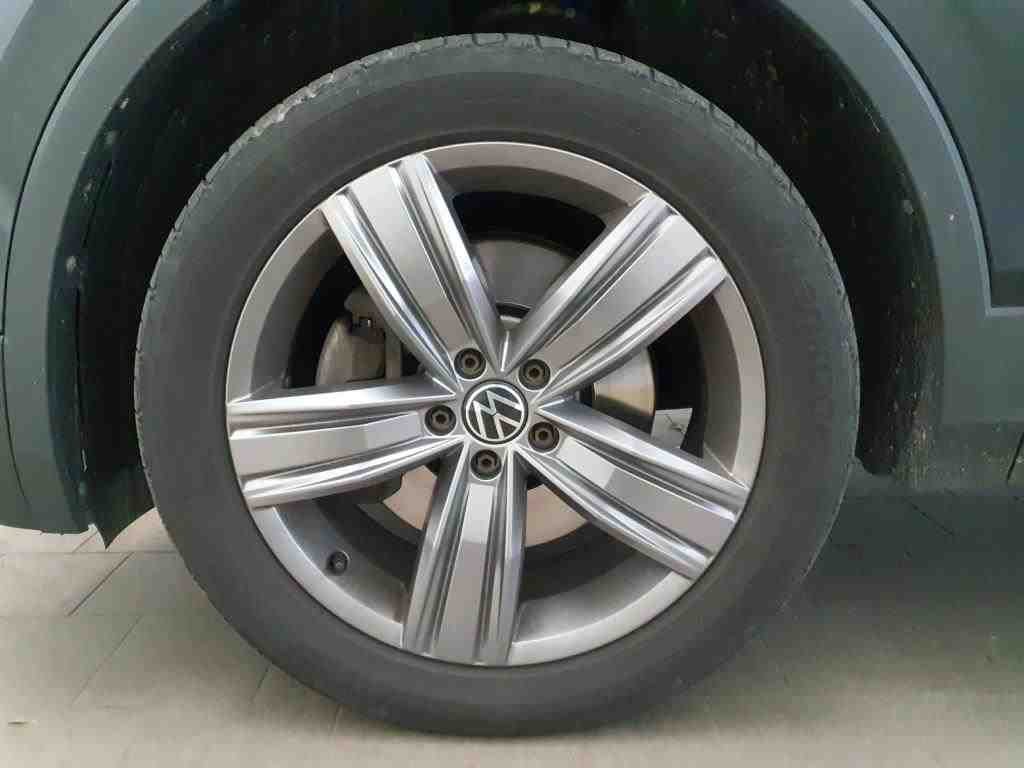 2021 Volkswagen Tiguan   AWD