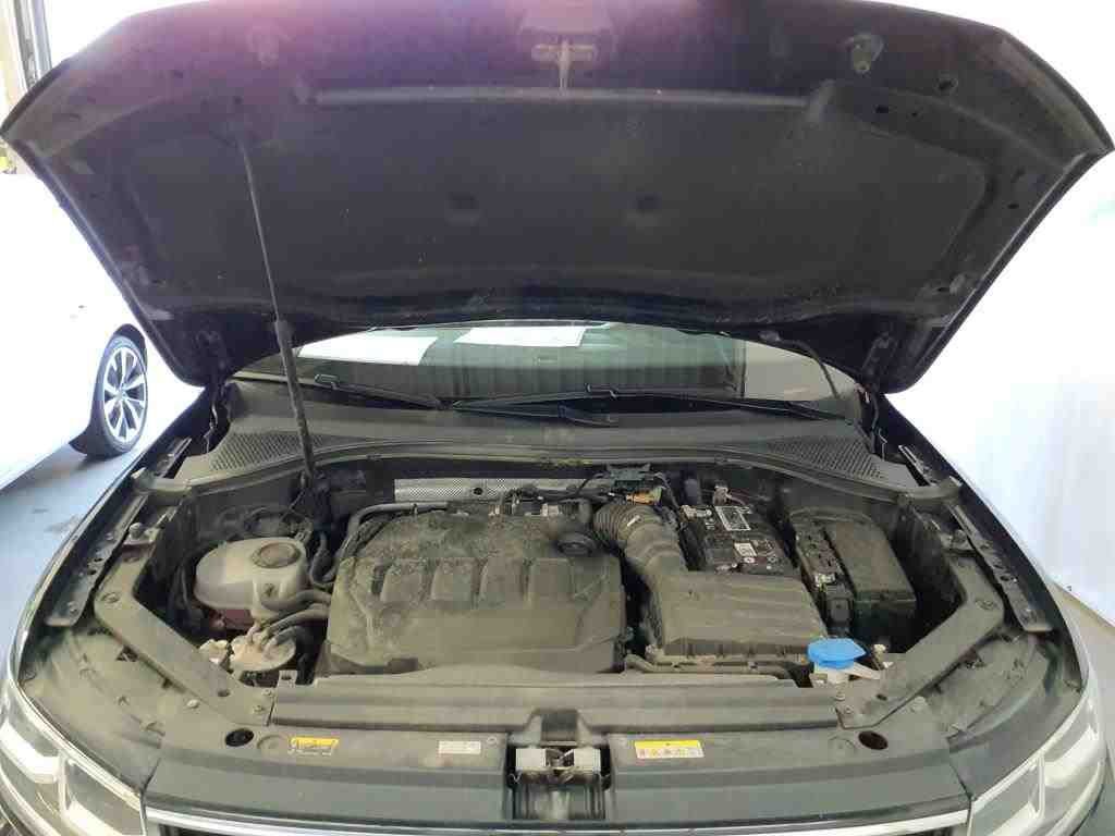 2021 Volkswagen Tiguan   AWD