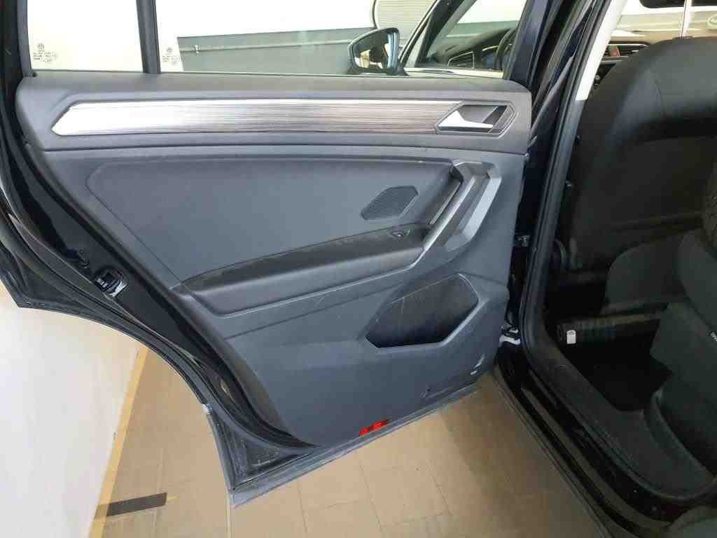 2021 Volkswagen Tiguan   AWD