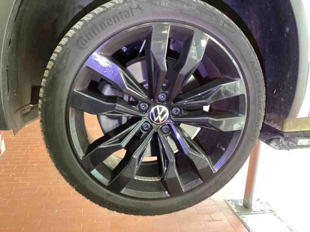 2021 Volkswagen Tiguan   AWD