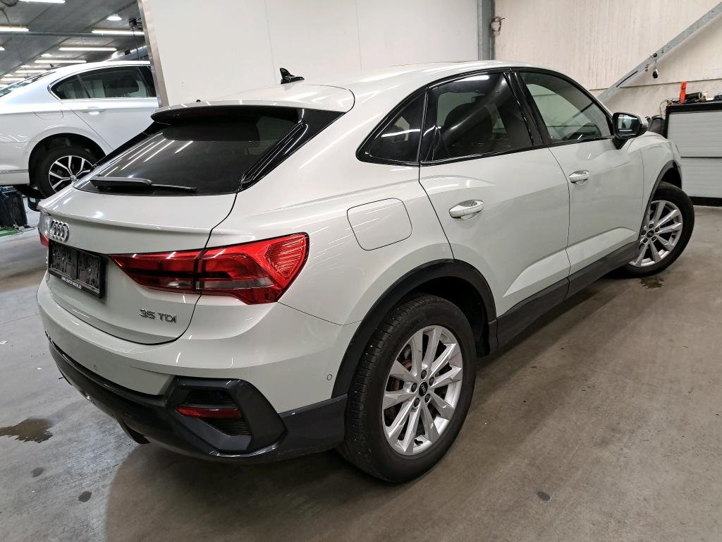 Audi Q3 35 TDI Business - Diesel - Automatic - 150 hp - 106.851 km