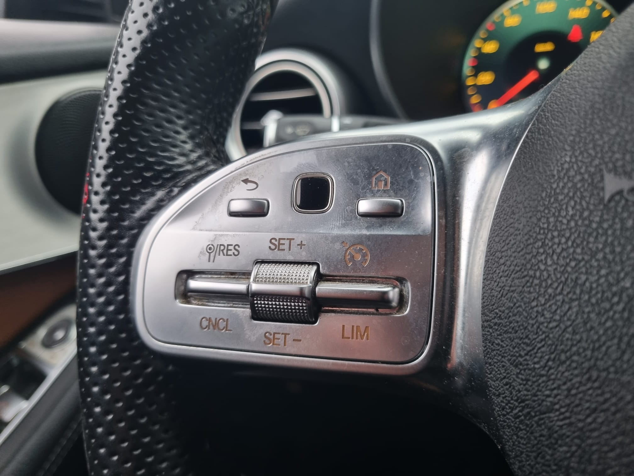 2020 Mercedes-Benz GLC   AWD