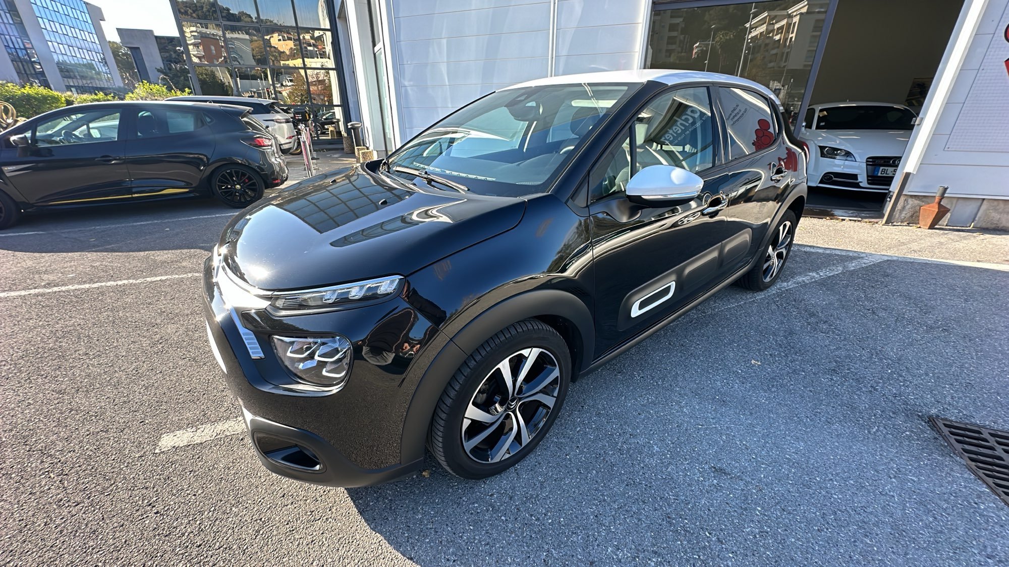 Citroën C3 1.2 Shine - Petrol - Manual - 110 hp - 77.700 km