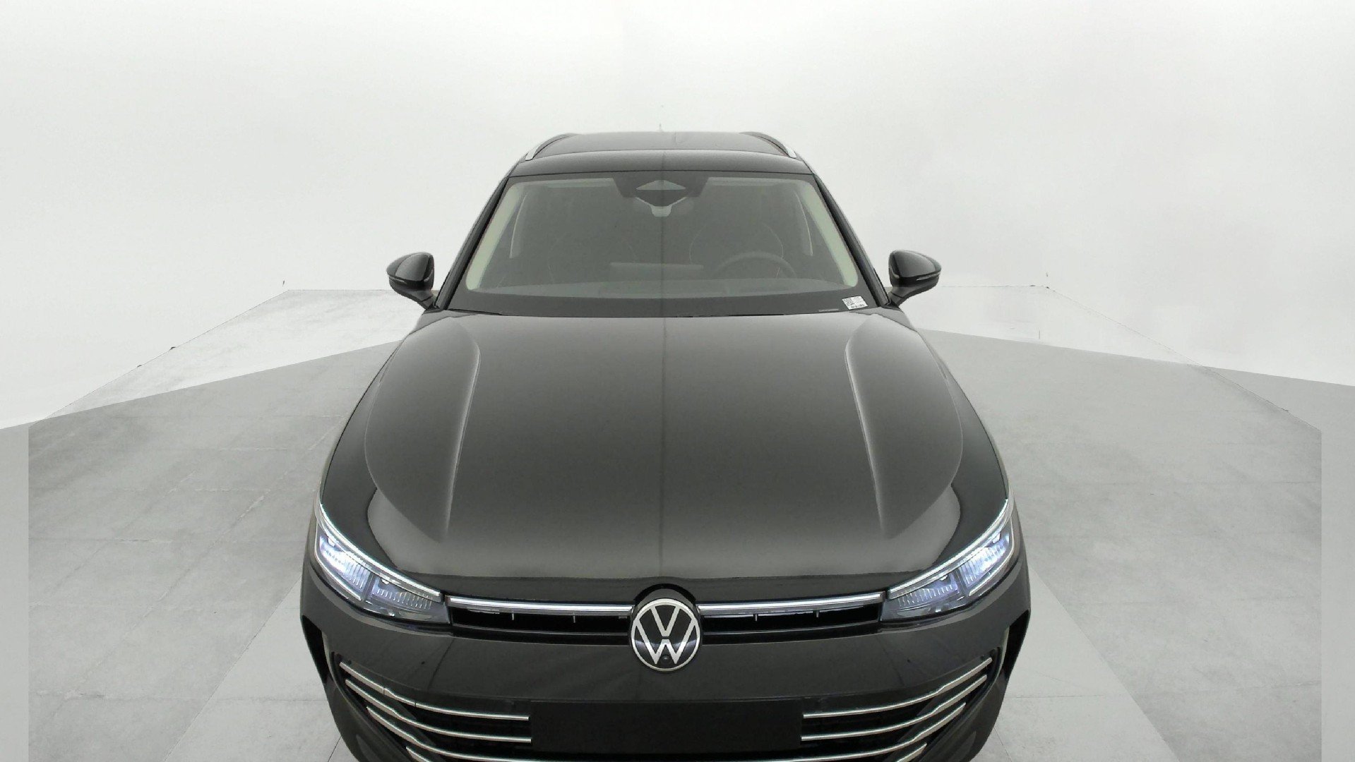 2025 Volkswagen Passat   