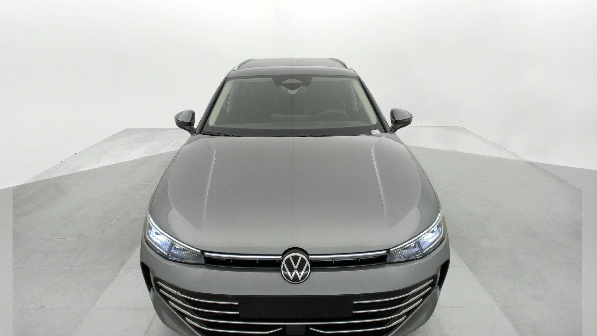 2025 Volkswagen Passat   