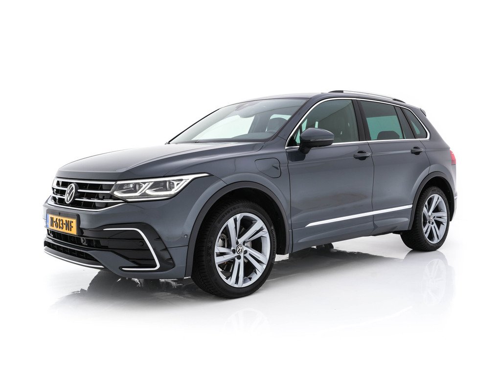Volkswagen Tiguan 1.4 TSI R-Line - Hybrid - Automatic - 245 hp - 162.385 km