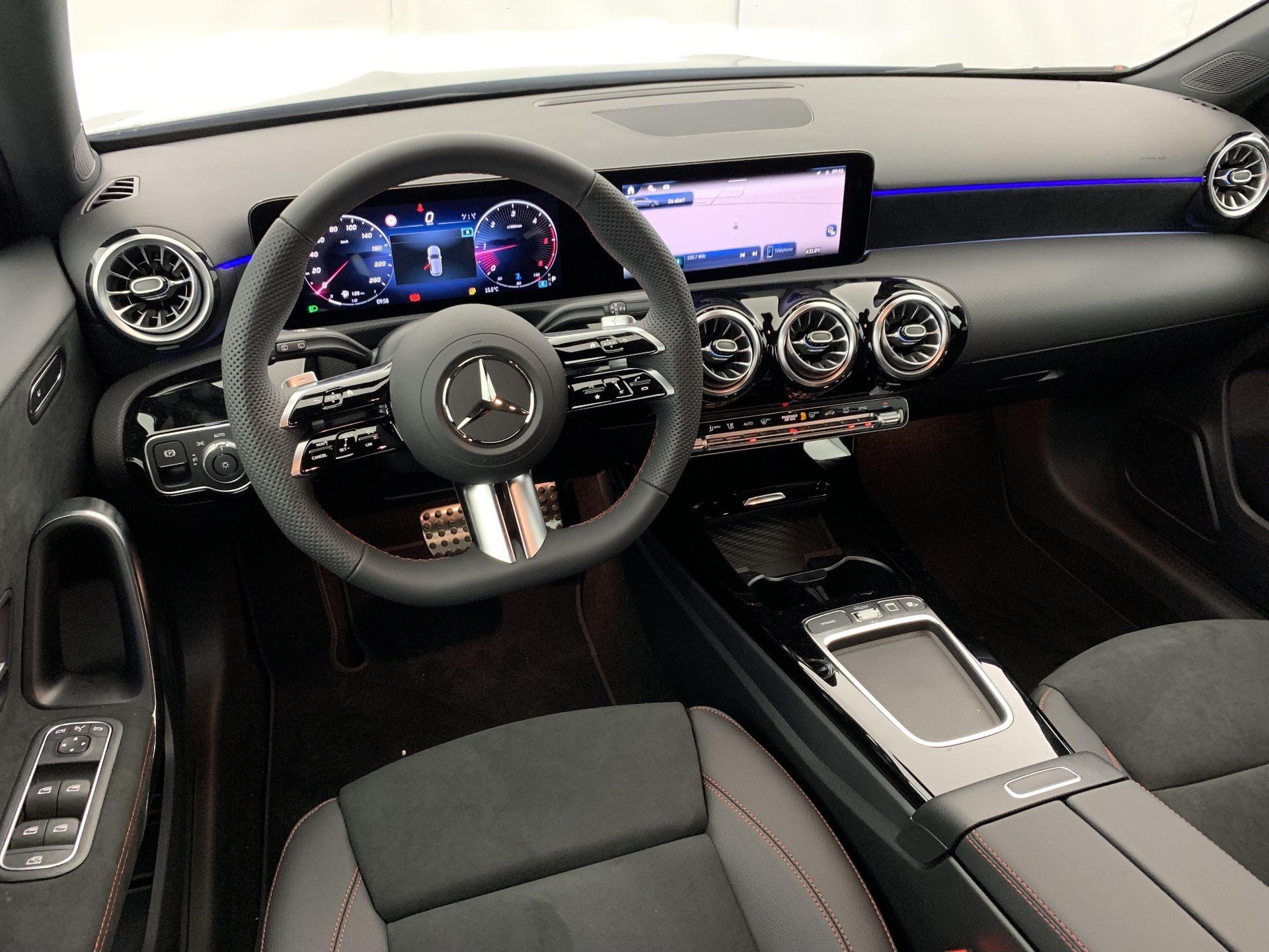 2025 Mercedes-Benz A   