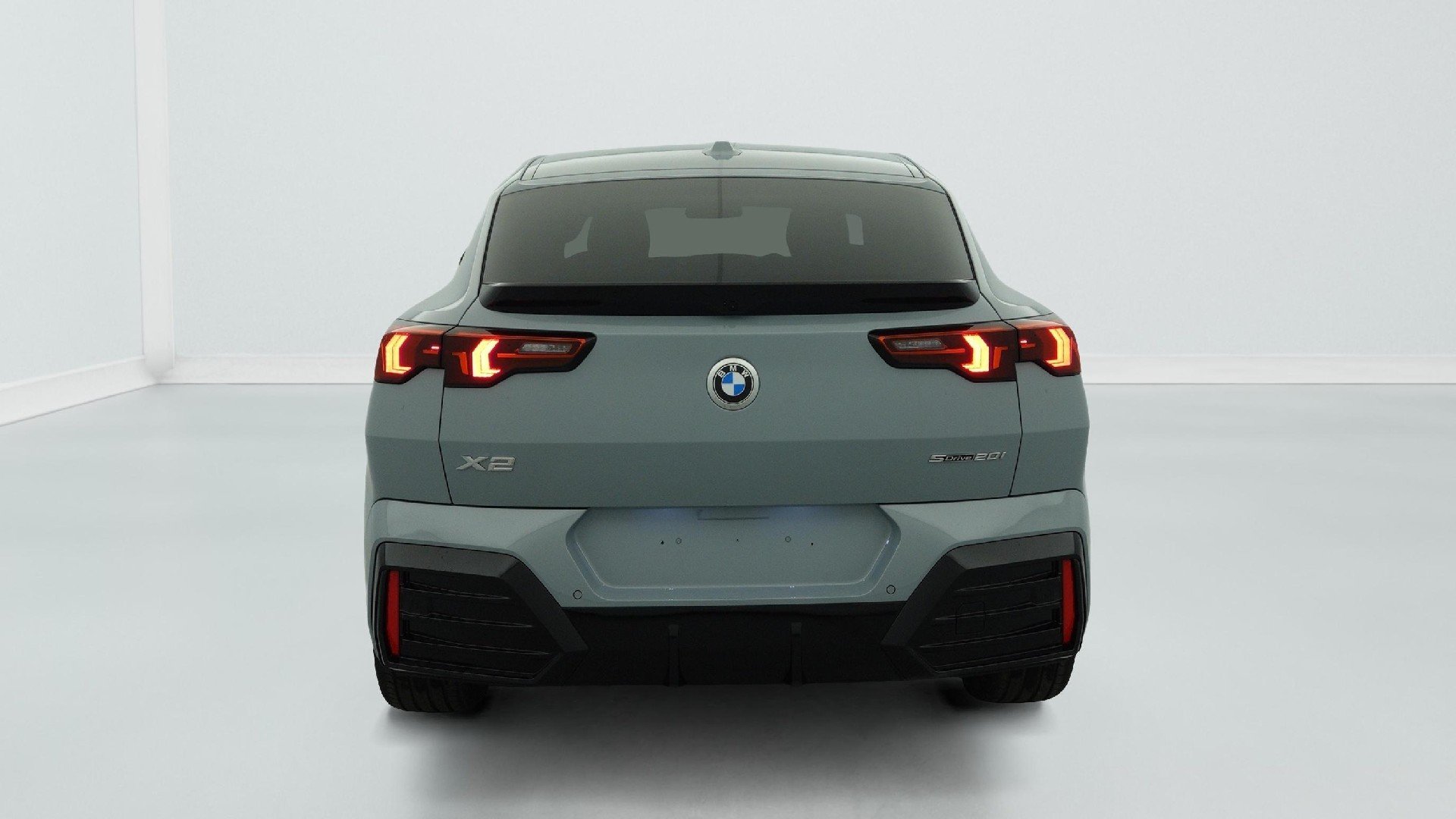2025 BMW X2   