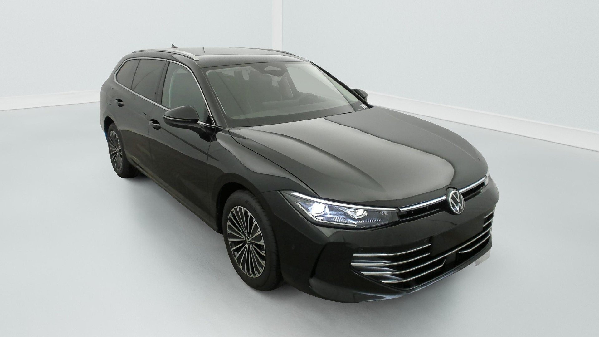 2025 Volkswagen Passat   