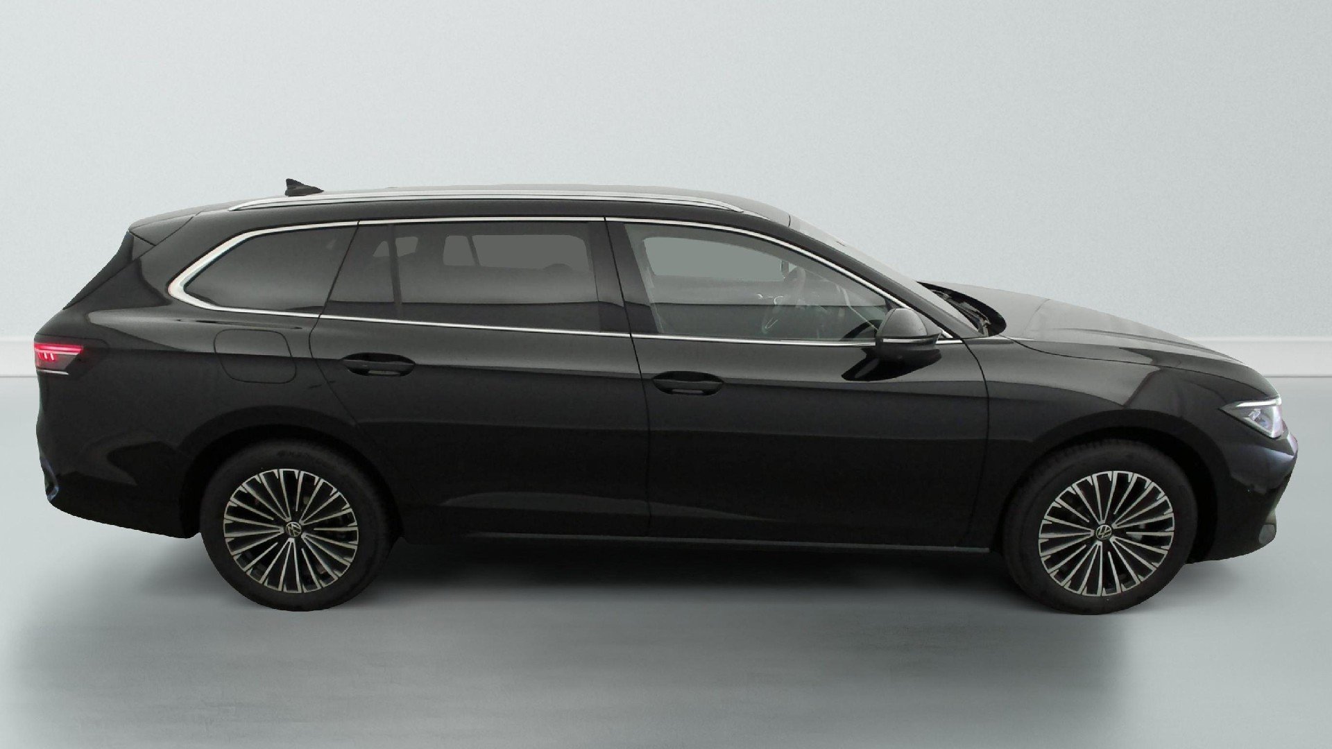 2025 Volkswagen Passat   