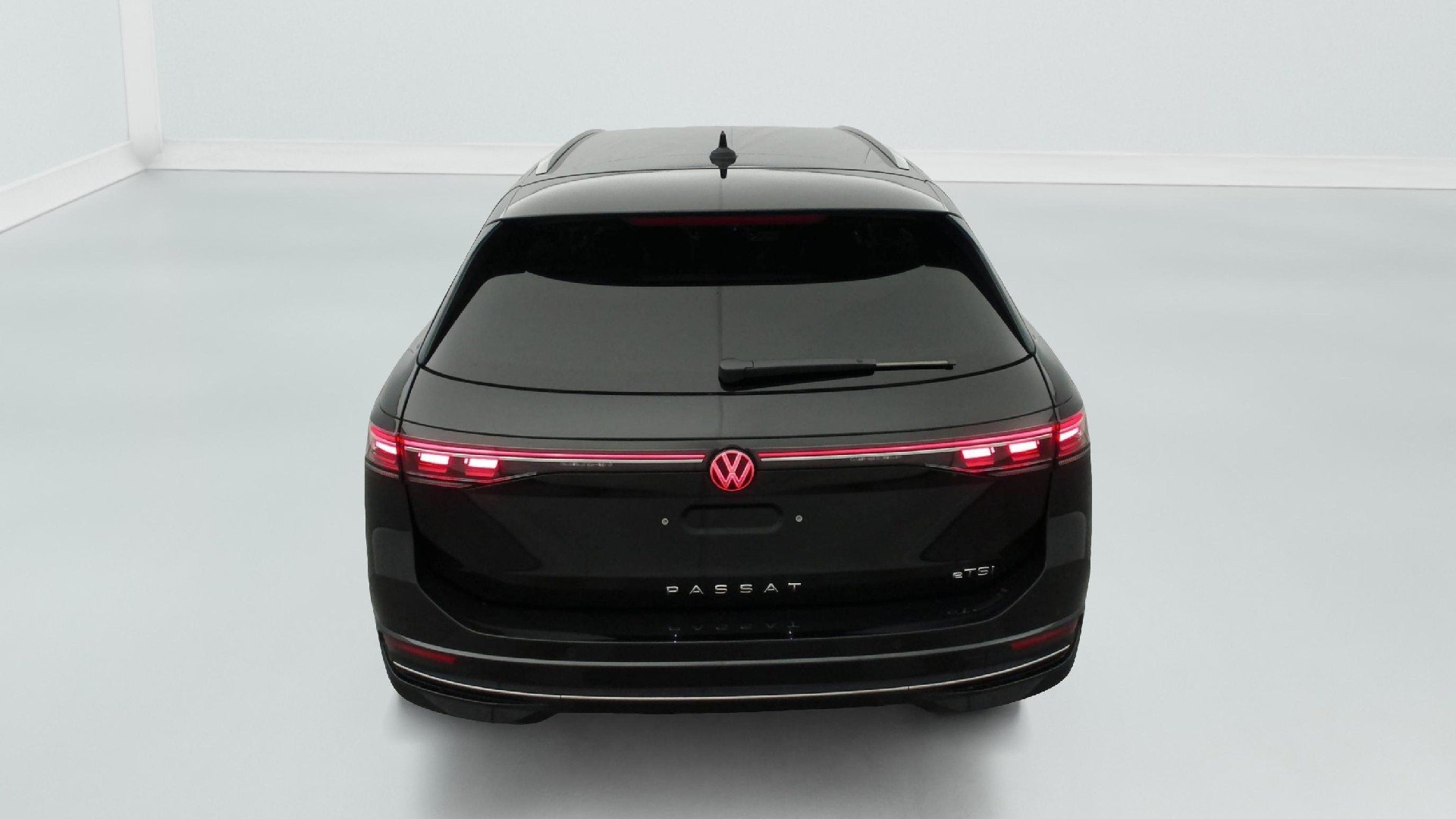 2025 Volkswagen Passat   