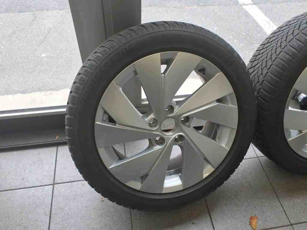 2020 Volkswagen Golf   