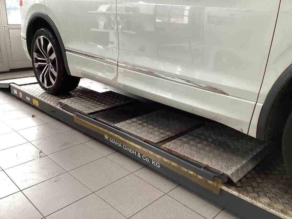 2021 Volkswagen Tiguan   AWD