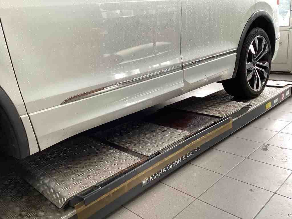 2021 Volkswagen Tiguan   AWD