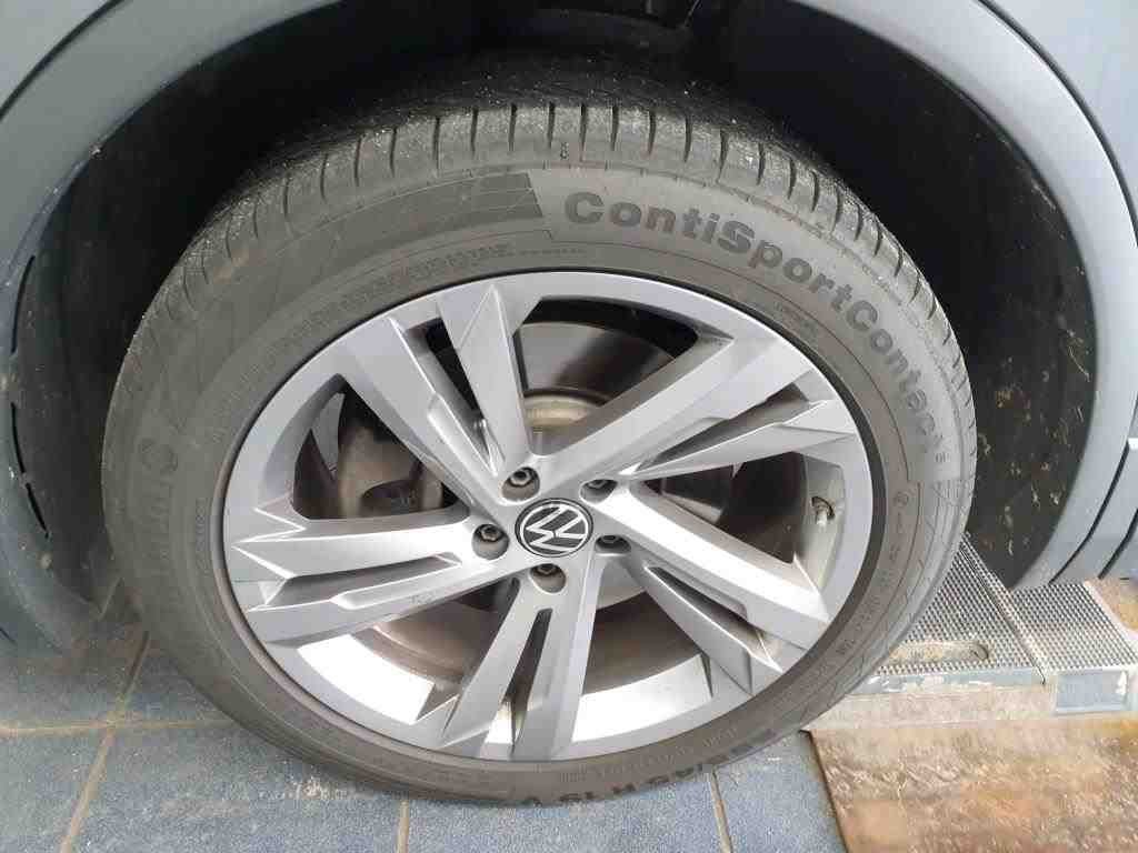 2021 Volkswagen Tiguan   AWD